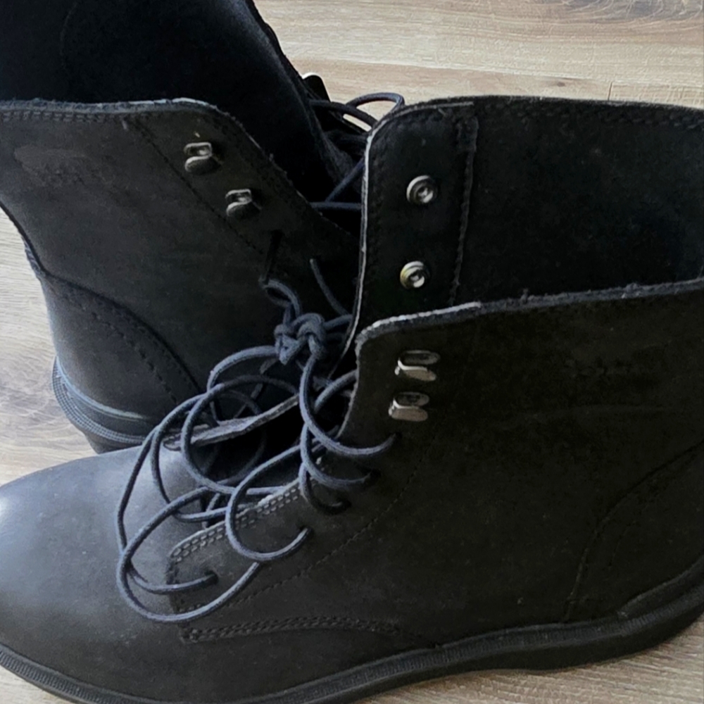 Sorel Women Hi-Line Lace Boots Upper Leather BLACK JET Waterproof Size 9.5